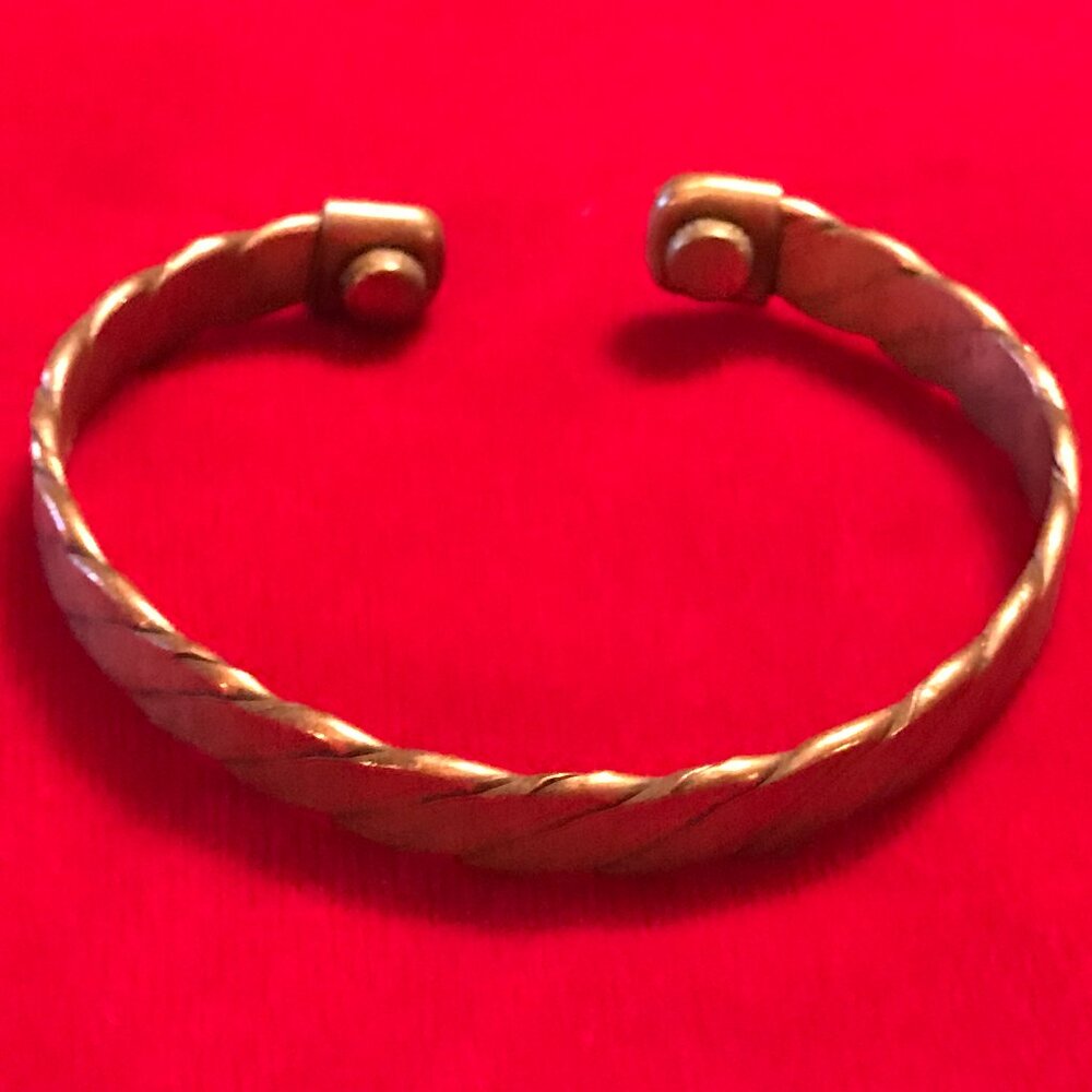 Magnetic Enhanced Bracelet Made of Pure Copper
